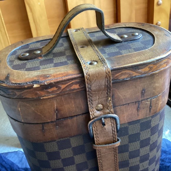 Unique Wine Caddy - Picture 6 of 8